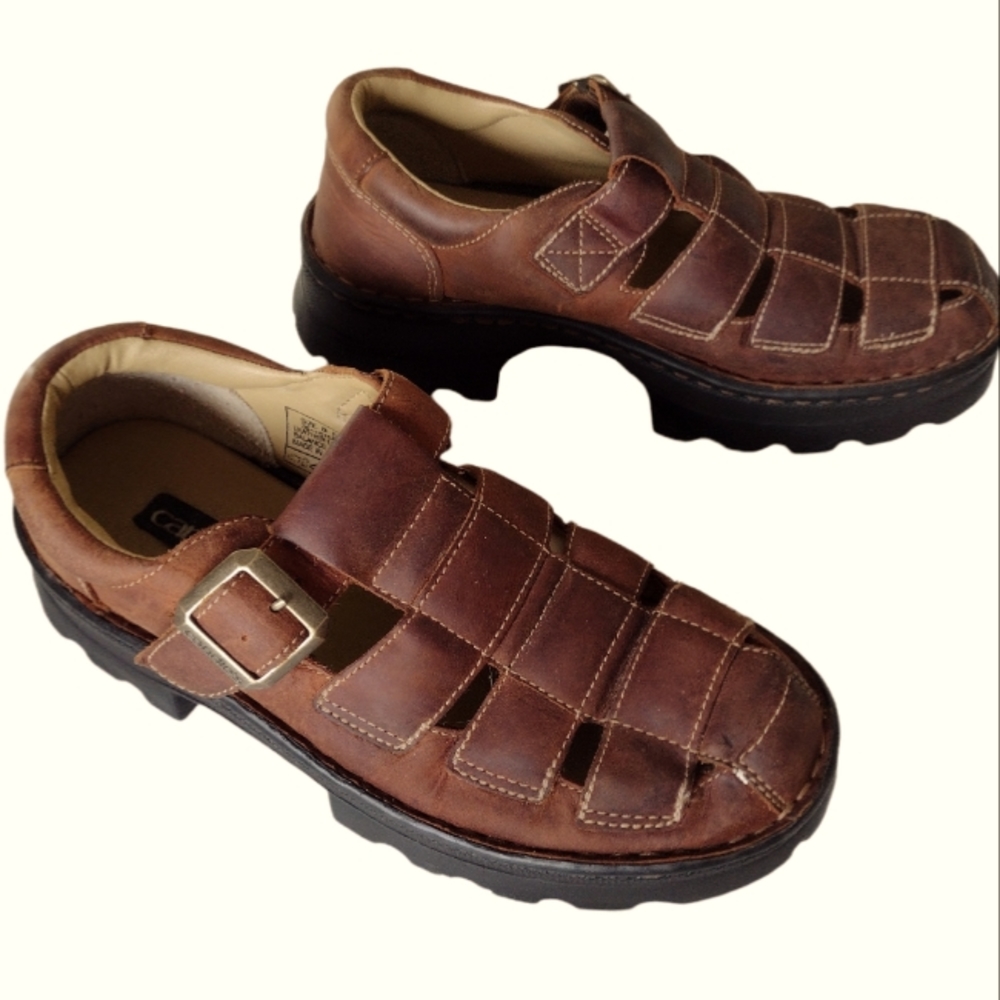 Candie's women's size 8M fisherman style Sandal. Leather upper. Almost New! Y2K